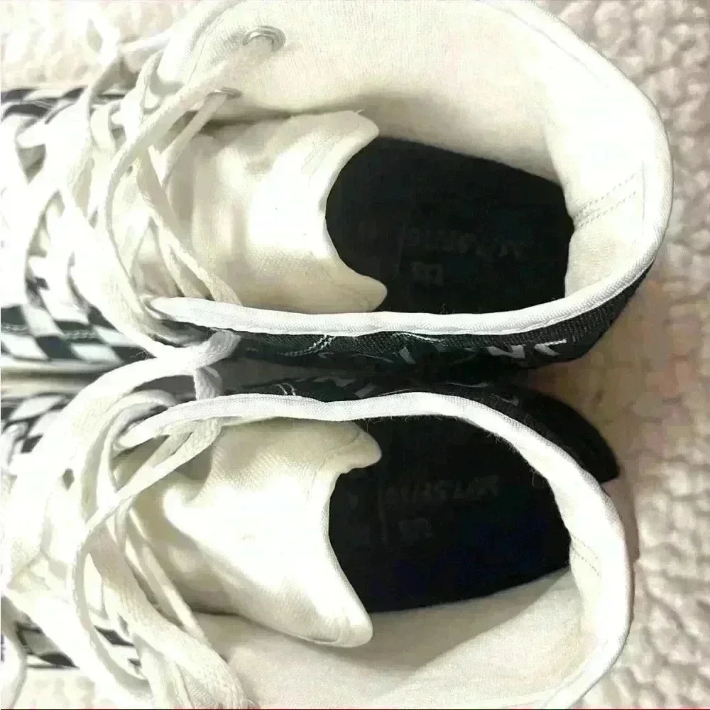 Collins Black/White Checker “Its A Collin’s Thing” Graphic Lace High Top Size 10